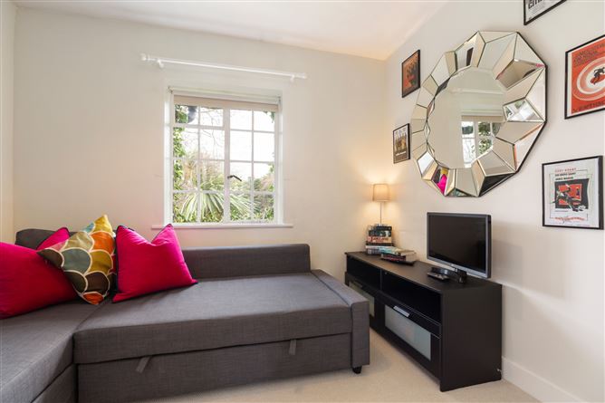Kilmacud Cottage, Holywell, Kilmacud, Dublin 14
