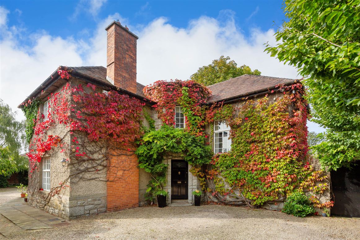 Kilmacud Cottage, Holywell, Kilmacud, Dublin 14