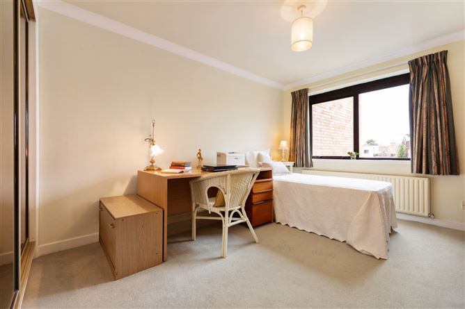 84 The Elms, Mount Merrion Avenue, Blackrock, Co. Dublin