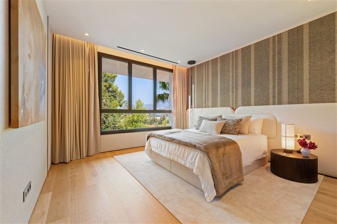 Spain, Marbella, Marbella Golden Mile - COSTA-01125P