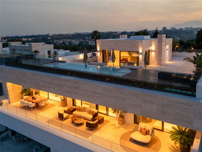 Spain, Marbella, Marbella Golden Mile - COSTA-01125P