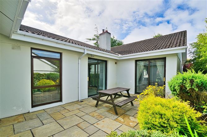 https://photos-a.propertyimages.ie/media/1/1/6/4943611/07350e87-b924-44c0-afa0-f1f03f693c17_l.jpg