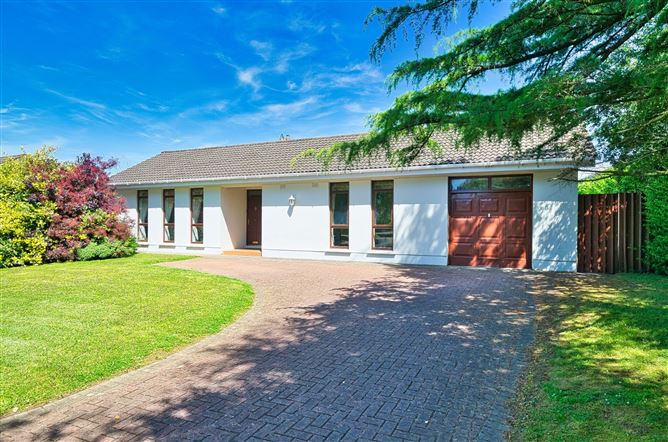 https://photos-a.propertyimages.ie/media/1/1/6/4943611/07350e87-b924-44c0-afa0-f1f03f693c17_l.jpg