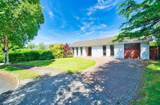 https://photos-a.propertyimages.ie/media/1/1/6/4943611/07350e87-b924-44c0-afa0-f1f03f693c17_l.jpg