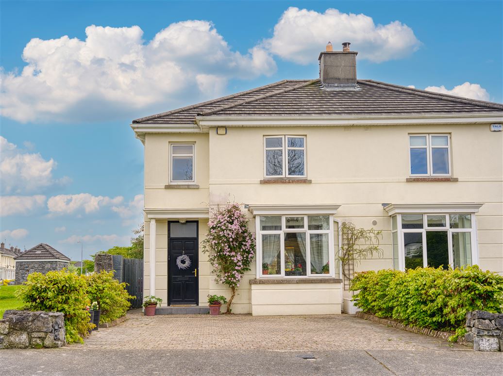 3 The Glen, Oranhill, Oranmore, Galway Yvonne Sweeney Auctioneers and