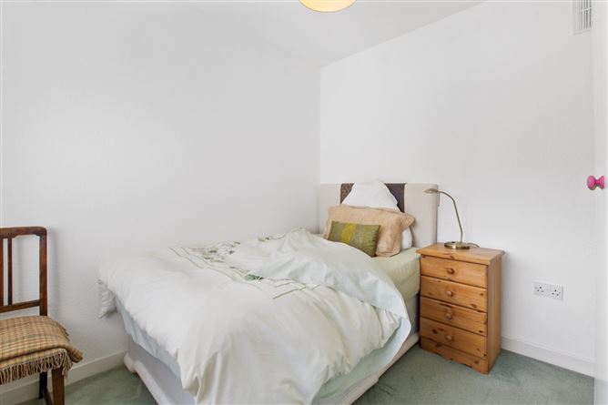 20 Linden Grove, Blackrock, Co. Dublin