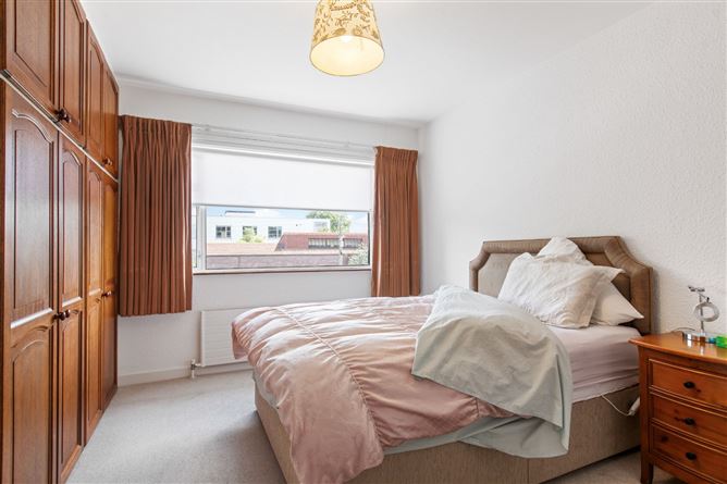 20 Linden Grove, Blackrock, Co. Dublin