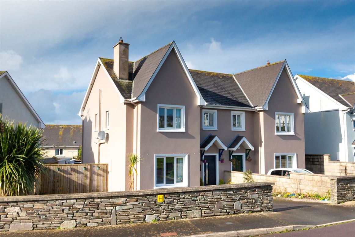 32 The Hawthorns, Skibbereen, Co. Cork