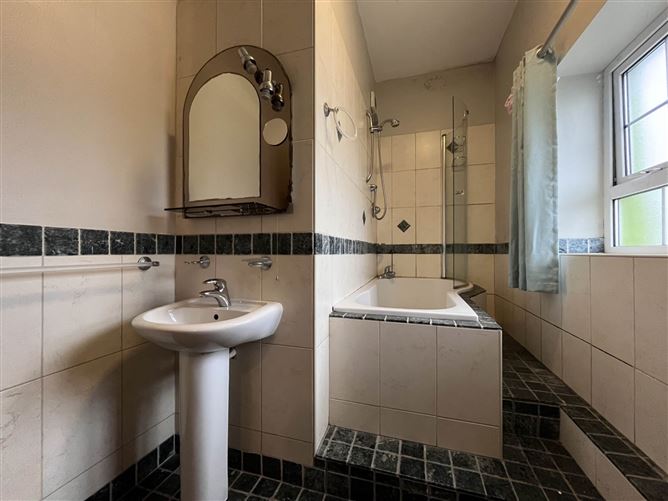 6 Regal Court, Clonmel, County Tipperary