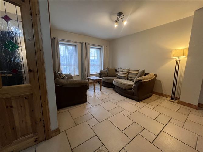 6 Regal Court, Clonmel, County Tipperary