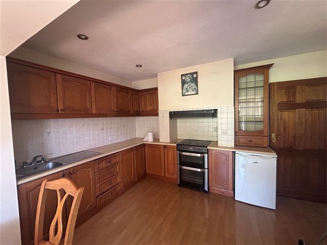 10 Saint Franciss Avenue Askeaton Co.Limerick, Askeaton, Limerick