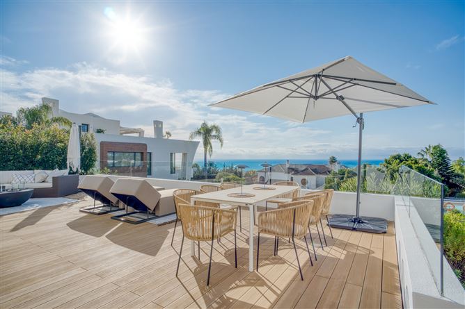 Spain, Marbella, Marbella Golden Mile - COSTA-00772P