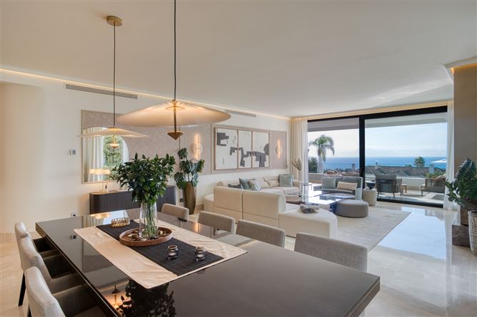 Spain, Marbella, Marbella Golden Mile - COSTA-00772P