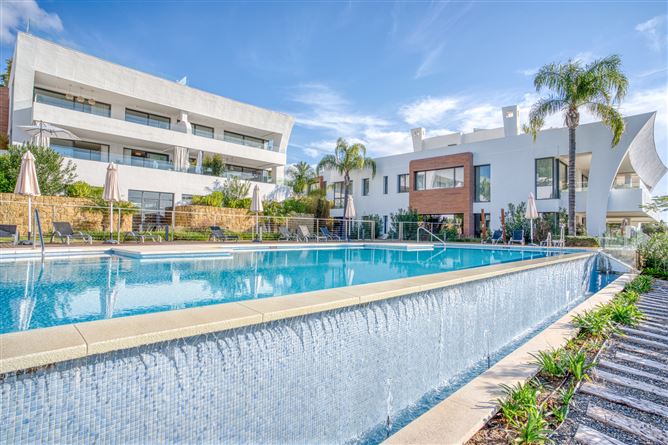Spain, Marbella, Marbella Golden Mile - COSTA-00772P