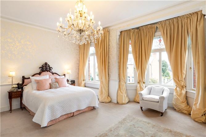 https://photos-a.propertyimages.ie/media/1/1/7/4956711/3be8d558-1bdc-440d-af9f-fd2814f3c6b6_l.jpg