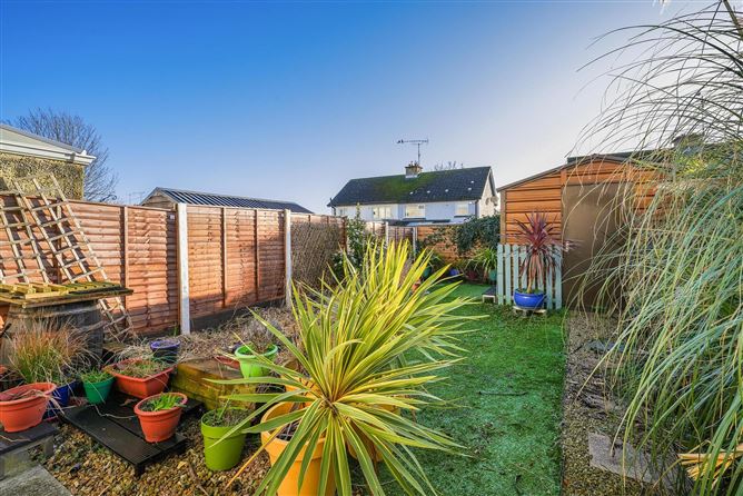 10 Broadfield Avenue, Rathcoole, Co. Dublin D