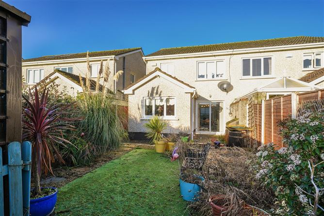 10 Broadfield Avenue, Rathcoole, Co. Dublin D