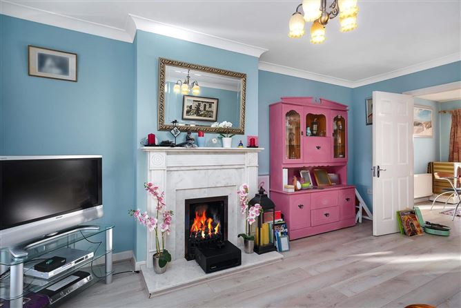 10 Broadfield Avenue, Rathcoole, Co. Dublin D