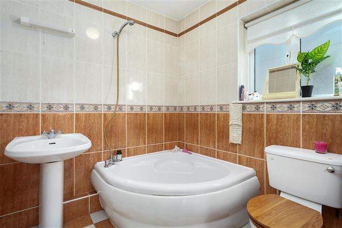 10 Broadfield Avenue, Rathcoole, Co. Dublin D