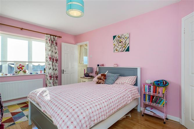 10 Broadfield Avenue, Rathcoole, Co. Dublin D