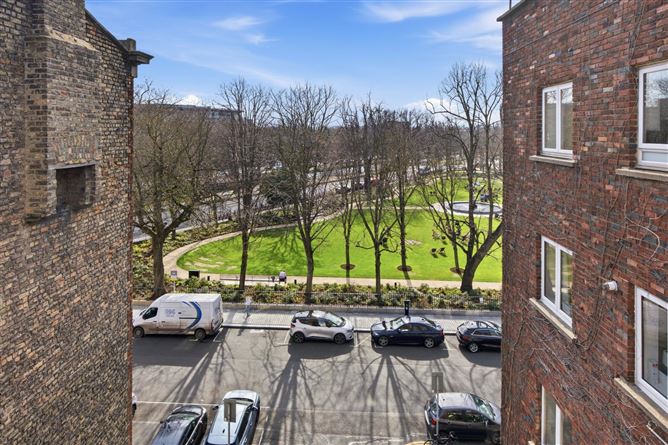  15 Court Apartments, Wilton Place, Dublin 2, D02 R282.