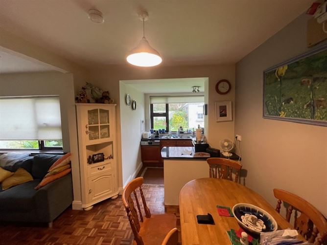 8 Clash West, Tralee, Kerry