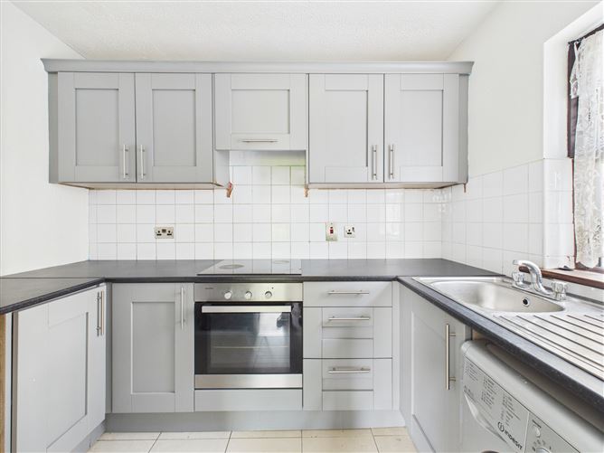 Photo 6 of 12 — Apt 9 Manor Court, Straffan Road, Maynooth, Kildare