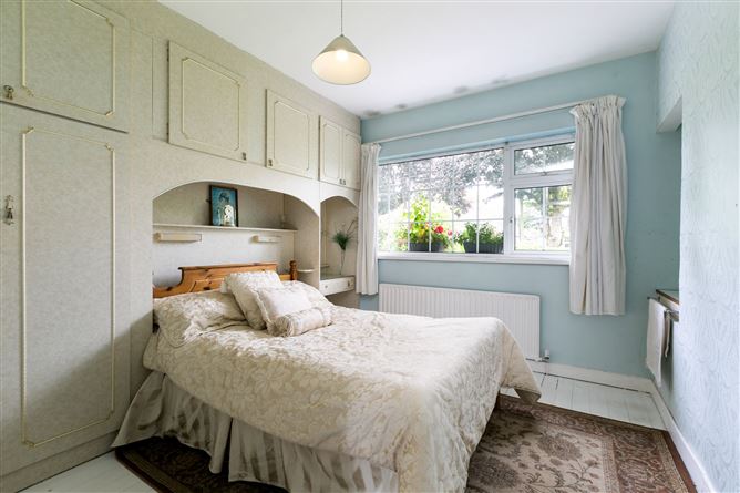 7 College Park, Castleknock, Dublin 15