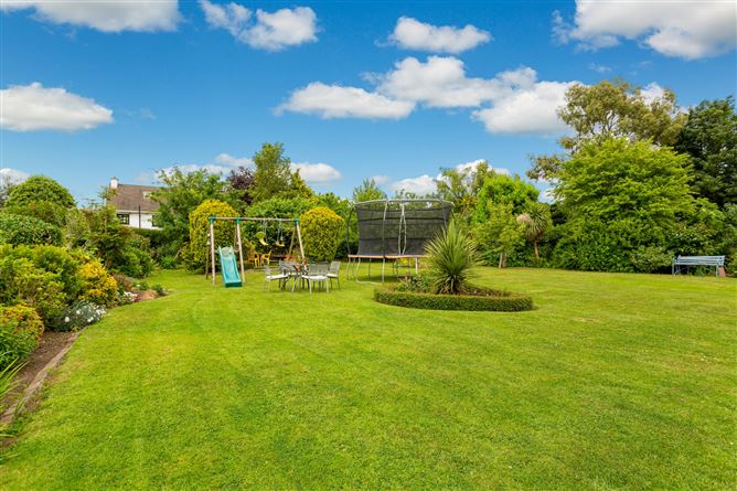 7 College Park, Castleknock, Dublin 15