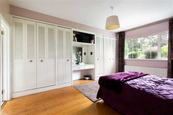 7 College Park, Castleknock, Dublin 15