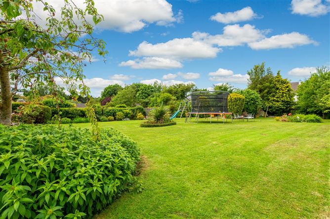 7 College Park, Castleknock, Dublin 15