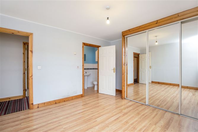 82 Lakeview, The Fair Green, Cavan
