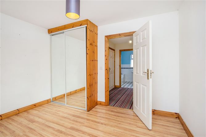 82 Lakeview, The Fair Green, Cavan