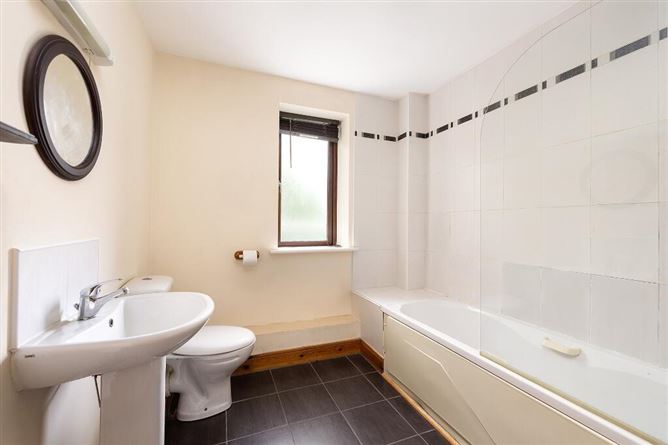 36 Castlegate Park, Adamstown, Lucan, Dublin