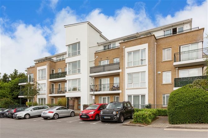 94 Bracken Hill, Simons Ridge, Sandyford, Dublin 18      , Ticknock, Dublin 18