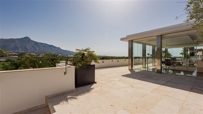 Spain, Marbella, Nueva Andalucia - 740-00403P