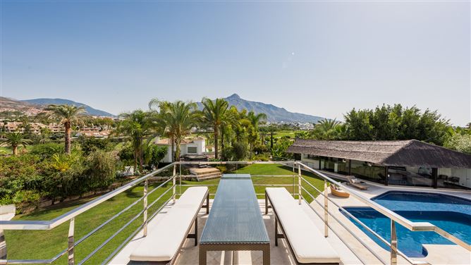 Spain, Marbella, Nueva Andalucia - 740-00403P