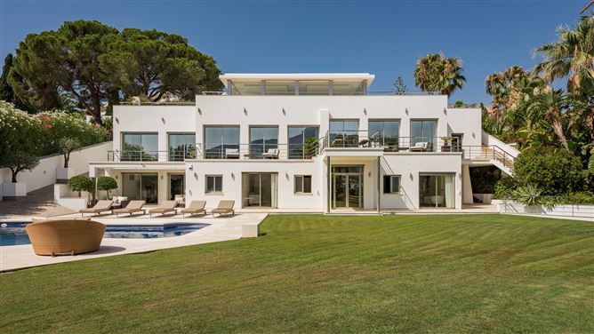 Spain, Marbella, Nueva Andalucia - 740-00403P