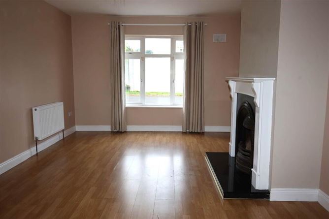 24 Rossmore, Roscrea, Tipperary