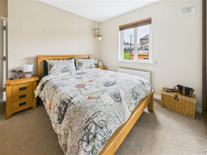 54 Roanmore Park, Waterford