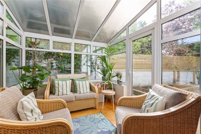 64 St Alban's Park, Sandymount, Dublin 4