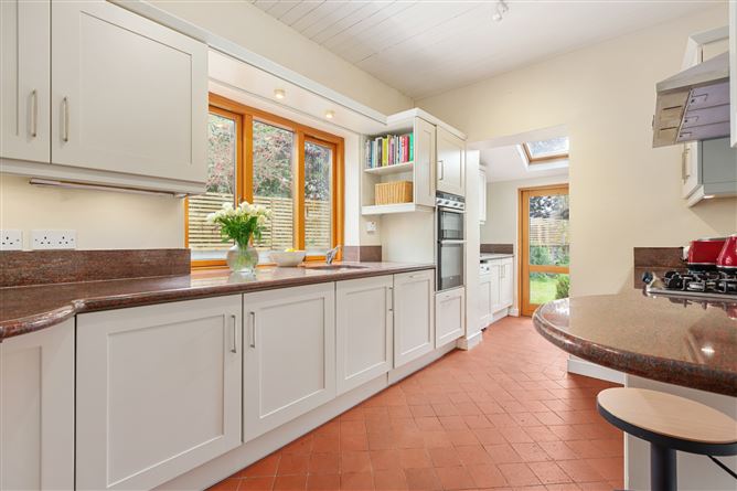 64 St Alban's Park, Sandymount, Dublin 4