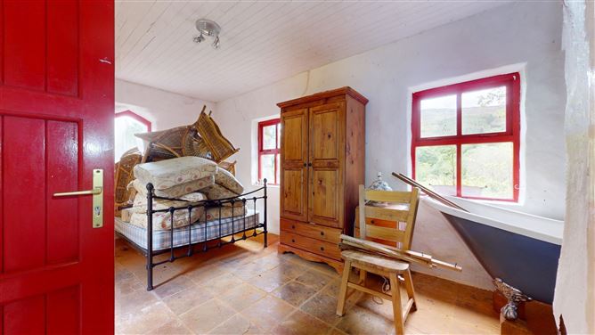 Halliwell Cottage, Greenans, Ross, Castlebar, Co. Mayo