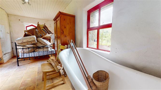 Halliwell Cottage, Greenans, Ross, Castlebar, Co. Mayo