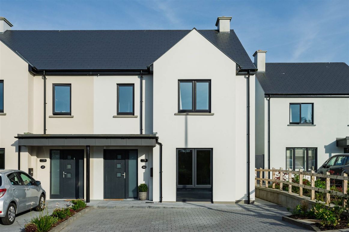44 An Sruthan Beag, Clonakilty, Co. Cork