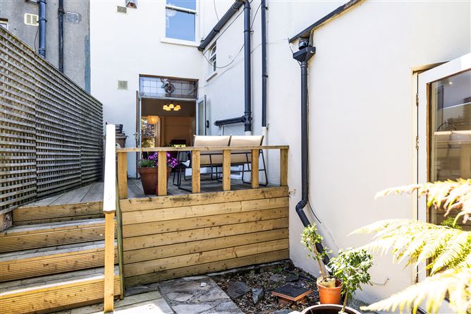 https://photos-a.propertyimages.ie/media/1/1/9/4927911/a19ff42e-cd69-4579-9fe5-0643bb6c88b8_l.jpg