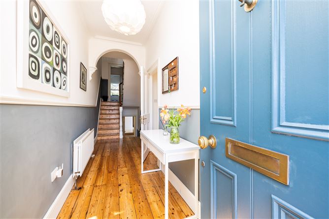 https://photos-a.propertyimages.ie/media/1/1/9/4927911/a19ff42e-cd69-4579-9fe5-0643bb6c88b8_l.jpg