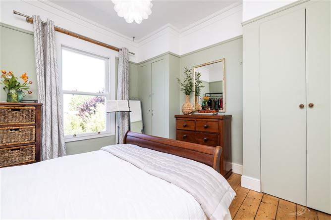 https://photos-a.propertyimages.ie/media/1/1/9/4927911/a19ff42e-cd69-4579-9fe5-0643bb6c88b8_l.jpg