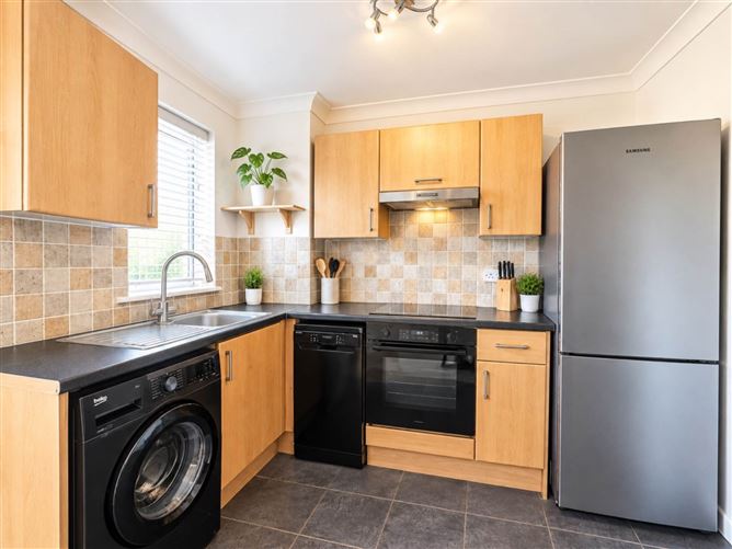 Photo 3 of 9 — 68 Orchard Way, Ayrfield, Dublin 13