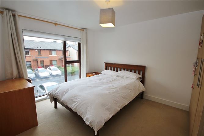 5 Castlegate Chase, Adamstown, Lucan, Co. Dublin